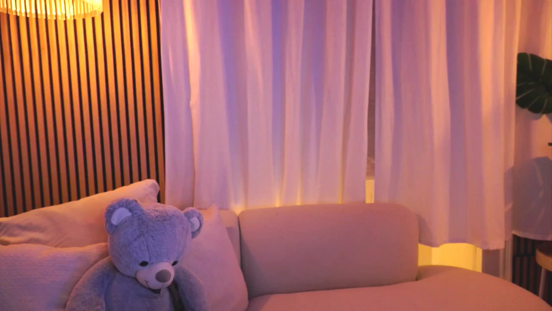 Gallery image thumbnail from Naomii18's myfreecams stream on, 03/04/2025, 22:20 image 11 of 20