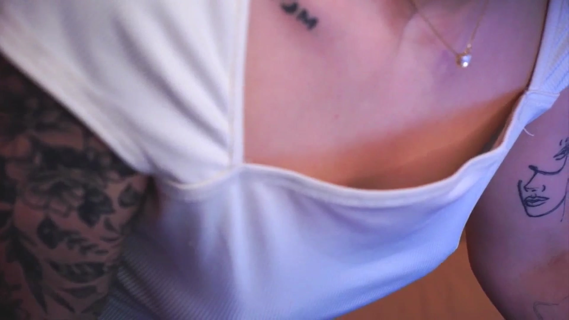 Gallery image thumbnail from Naomii18's myfreecams stream on, 03/04/2025, 23:30 image 5 of 20