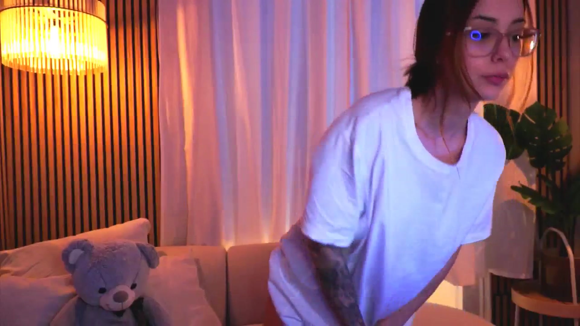 Gallery image thumbnail from Naomii18's myfreecams stream on, 03/05/2025, 14:51 image 4 of 20