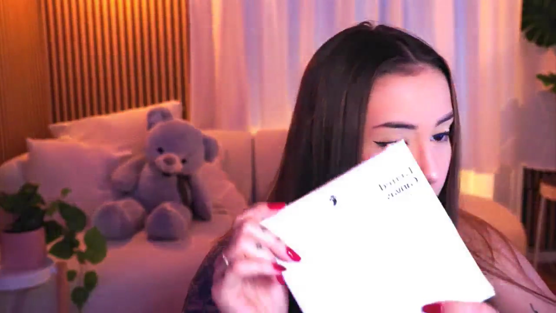 Gallery image thumbnail from Naomii18's myfreecams stream on, 03/06/2025, 16:16 image 9 of 20