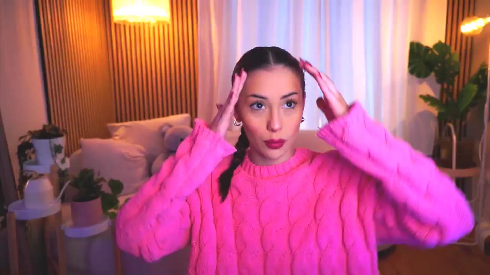 Gallery image thumbnail from Naomii18's myfreecams stream on, 03/11/2025, 11:27 image 4 of 20