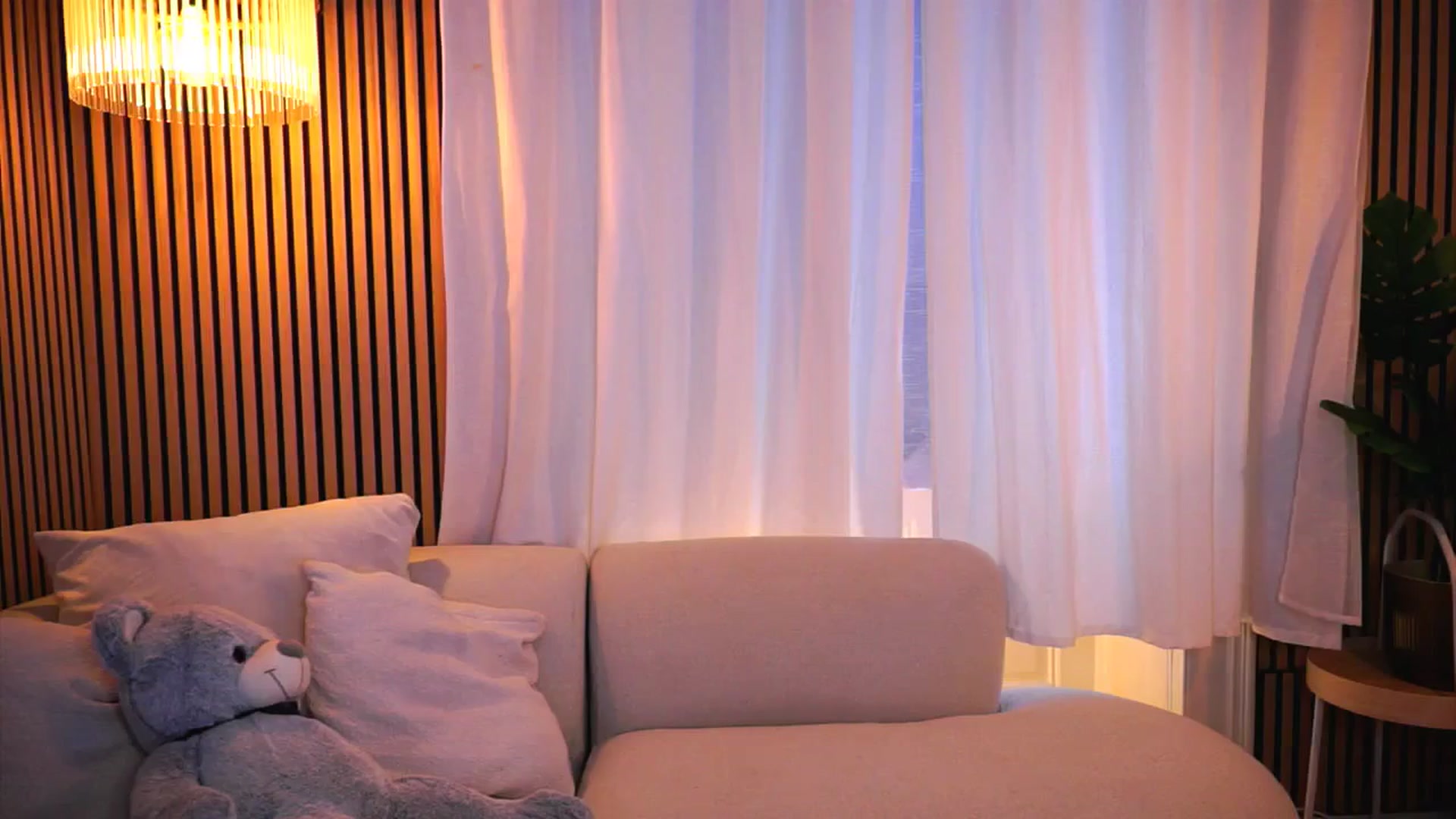 Gallery image thumbnail from Naomii18's myfreecams stream on, 03/12/2025, 15:07 image 11 of 20
