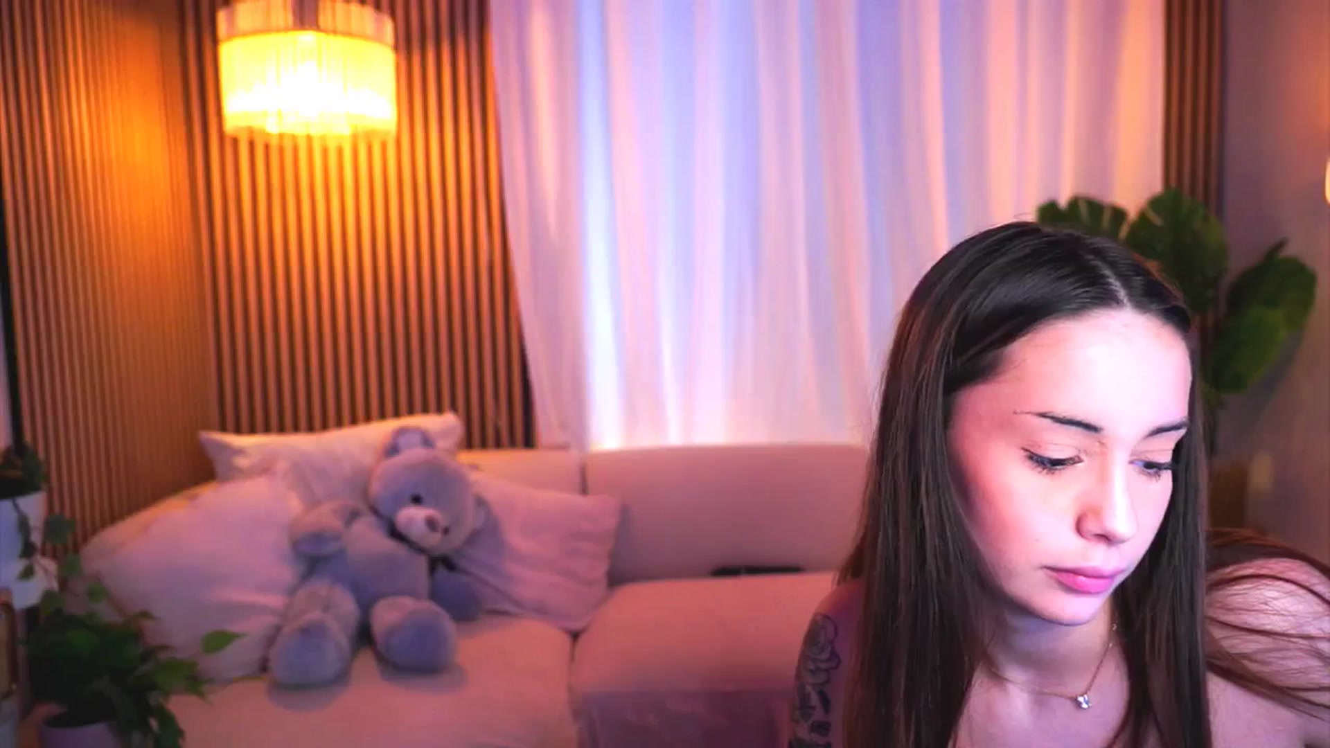 Gallery image thumbnail from Naomii18's myfreecams stream on, 03/20/2025, 11:16 image 20 of 20