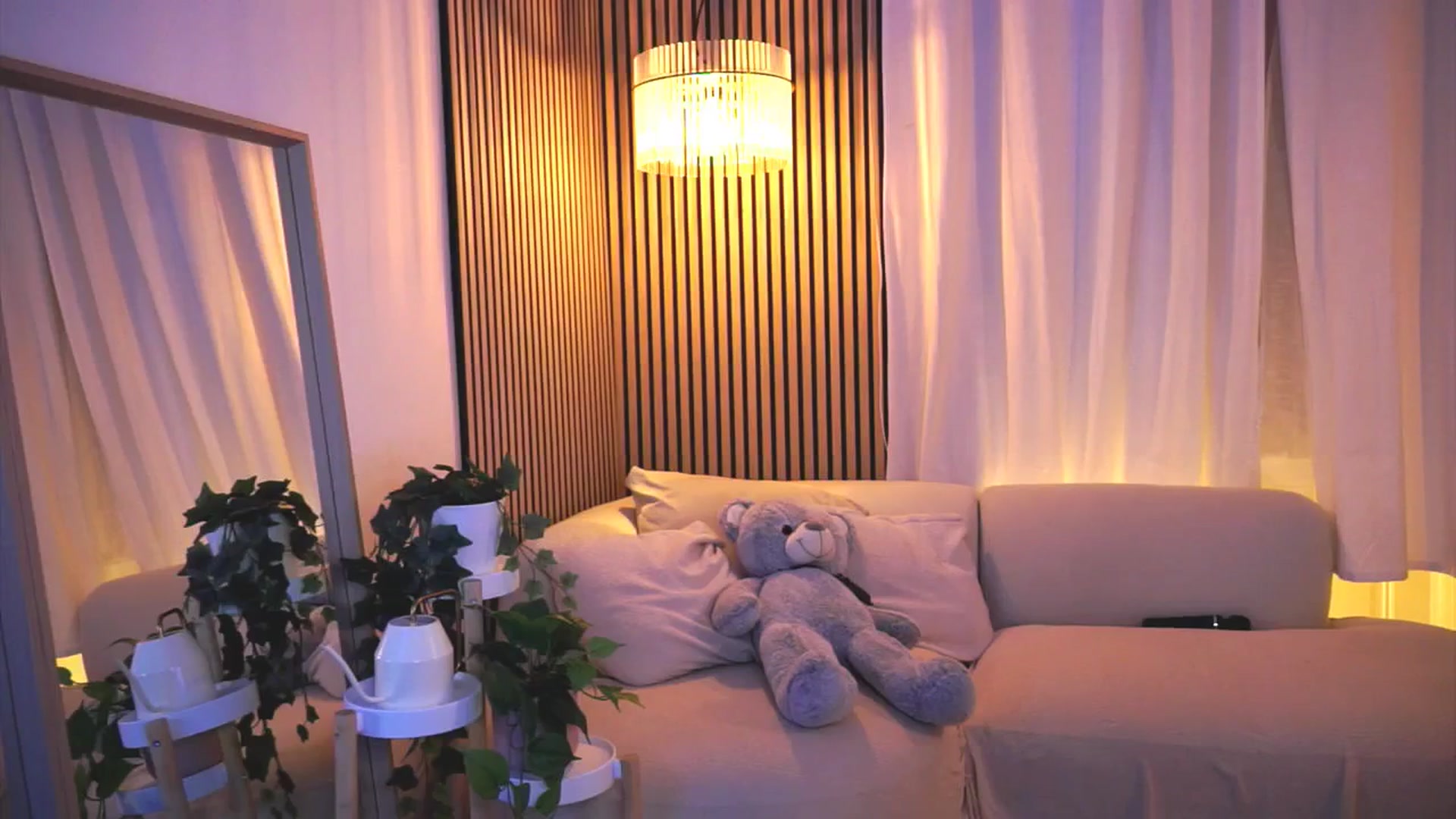 Gallery image thumbnail from Naomii18's myfreecams stream on, 03/23/2025, 19:12 image 20 of 20