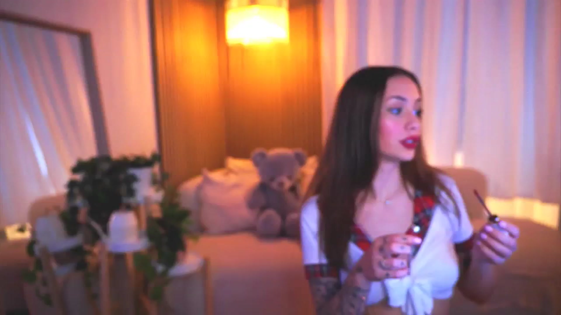 Gallery image thumbnail from Naomii18's myfreecams stream on, 03/31/2025, 13:22 image 2 of 20