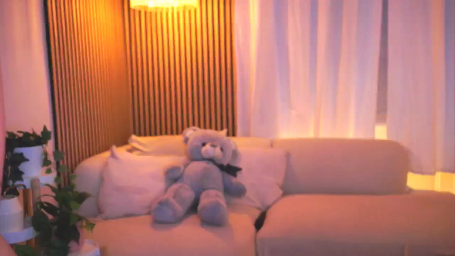 Gallery image thumbnail from Naomii18's myfreecams stream on, 03/31/2025, 15:01 image 19 of 20