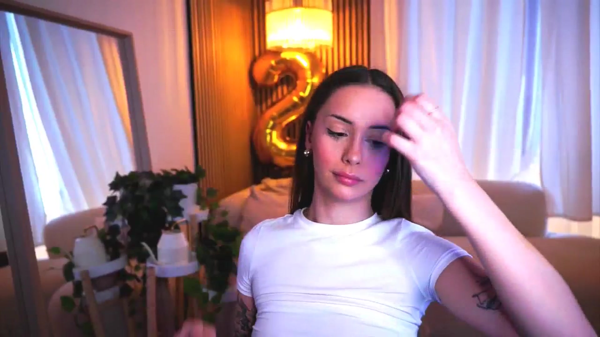 Gallery image thumbnail from Naomii18's myfreecams stream on, 04/02/2025, 14:29 image 3 of 20