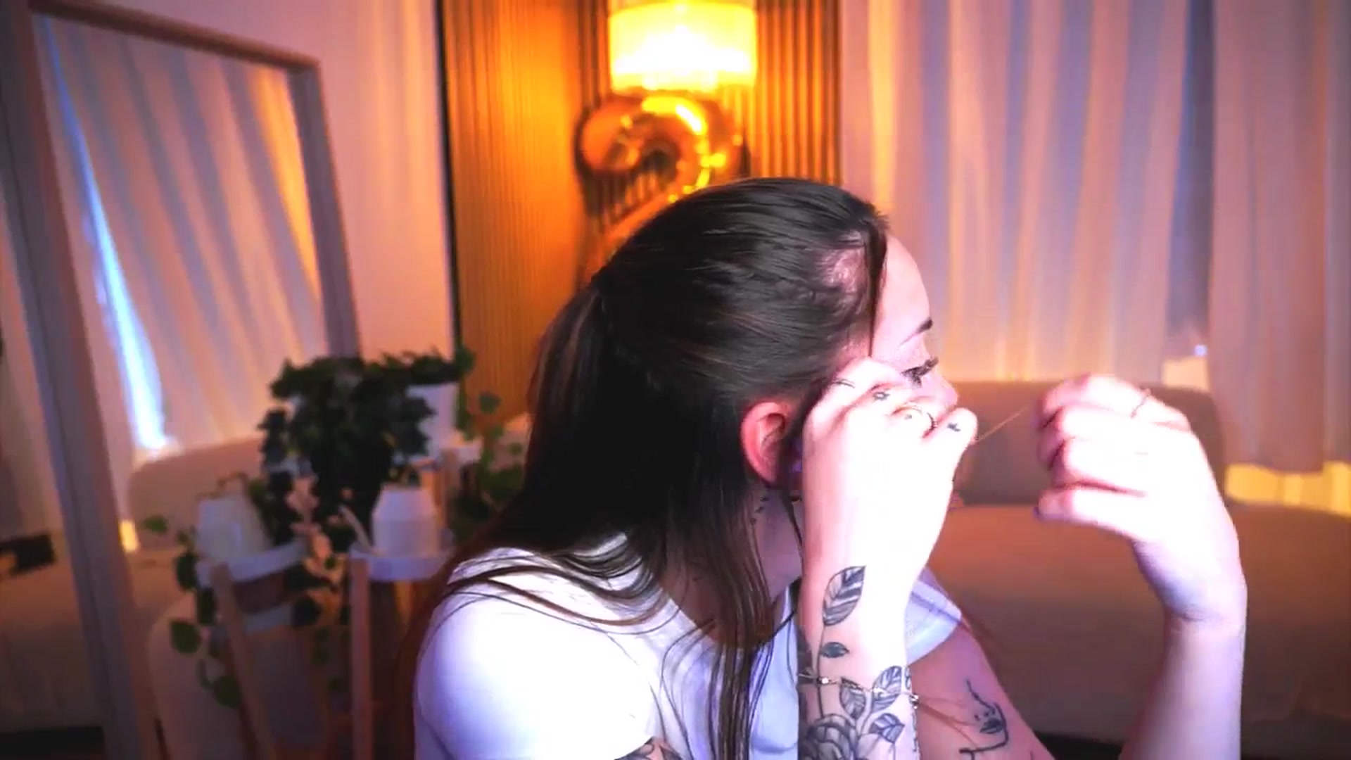 Gallery image thumbnail from Naomii18's myfreecams stream on, 04/02/2025, 14:29 image 19 of 20