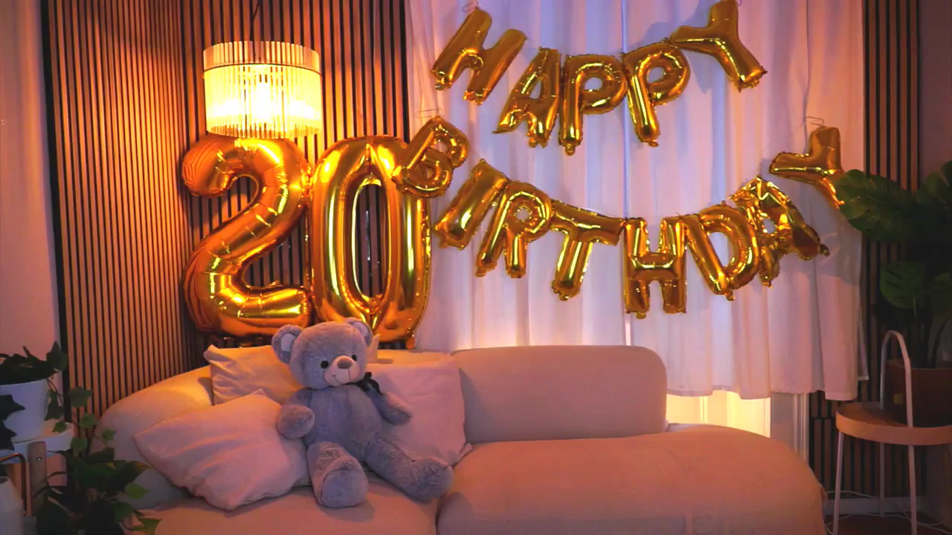 Gallery image thumbnail from Naomii18's myfreecams stream on, 04/03/2025, 16:50 image 3 of 20