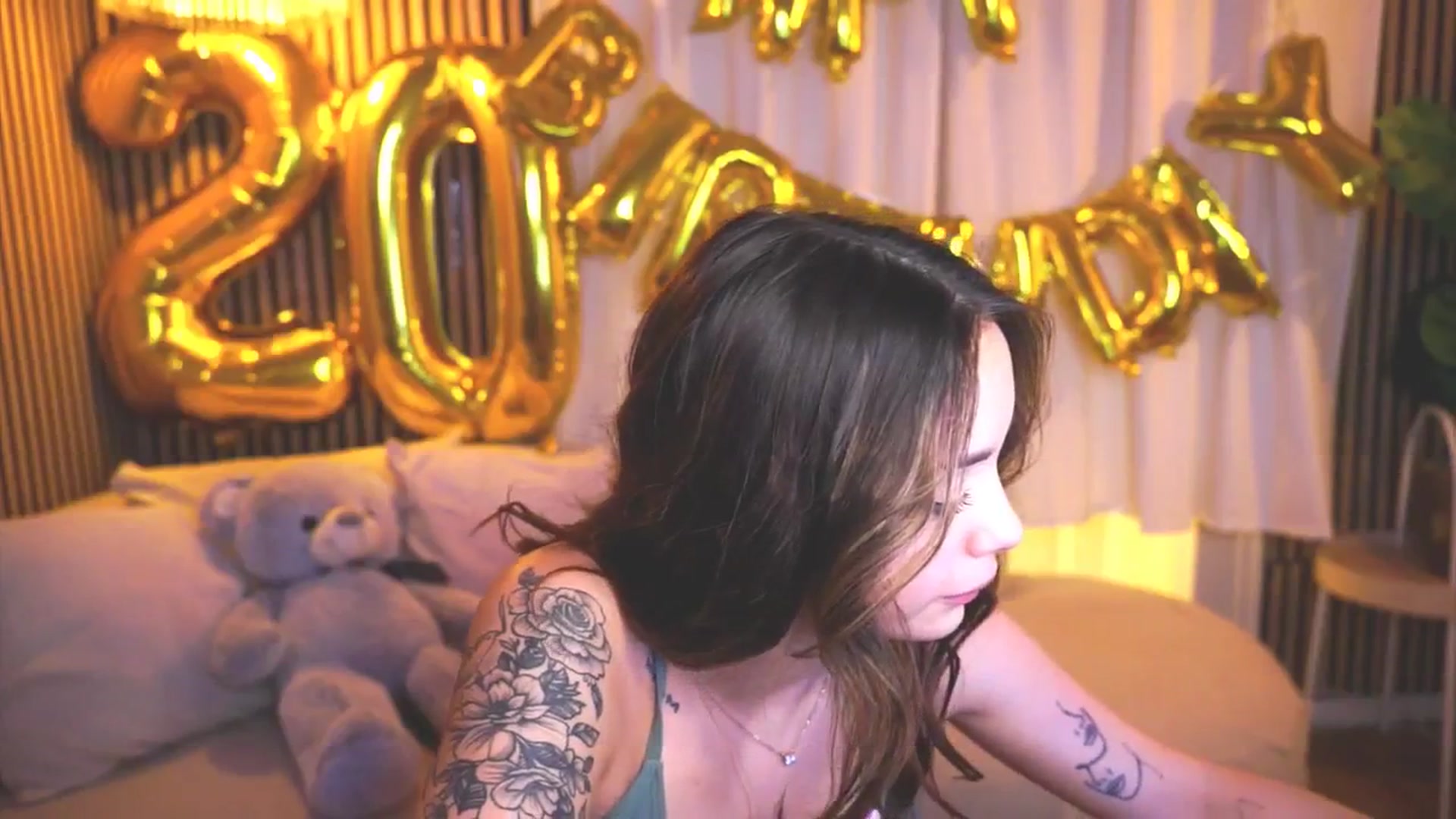 Gallery image thumbnail from Naomii18's myfreecams stream on, 04/04/2025, 17:32 image 20 of 20