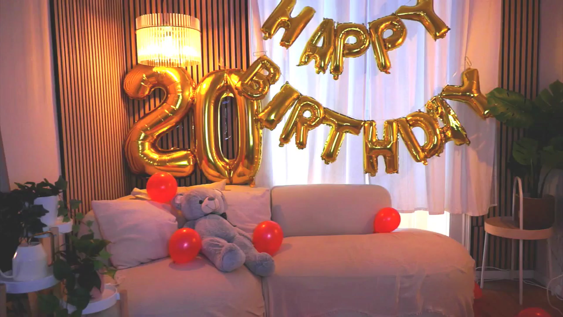 Gallery image thumbnail from Naomii18's myfreecams stream on, 04/05/2025, 14:09 image 11 of 20