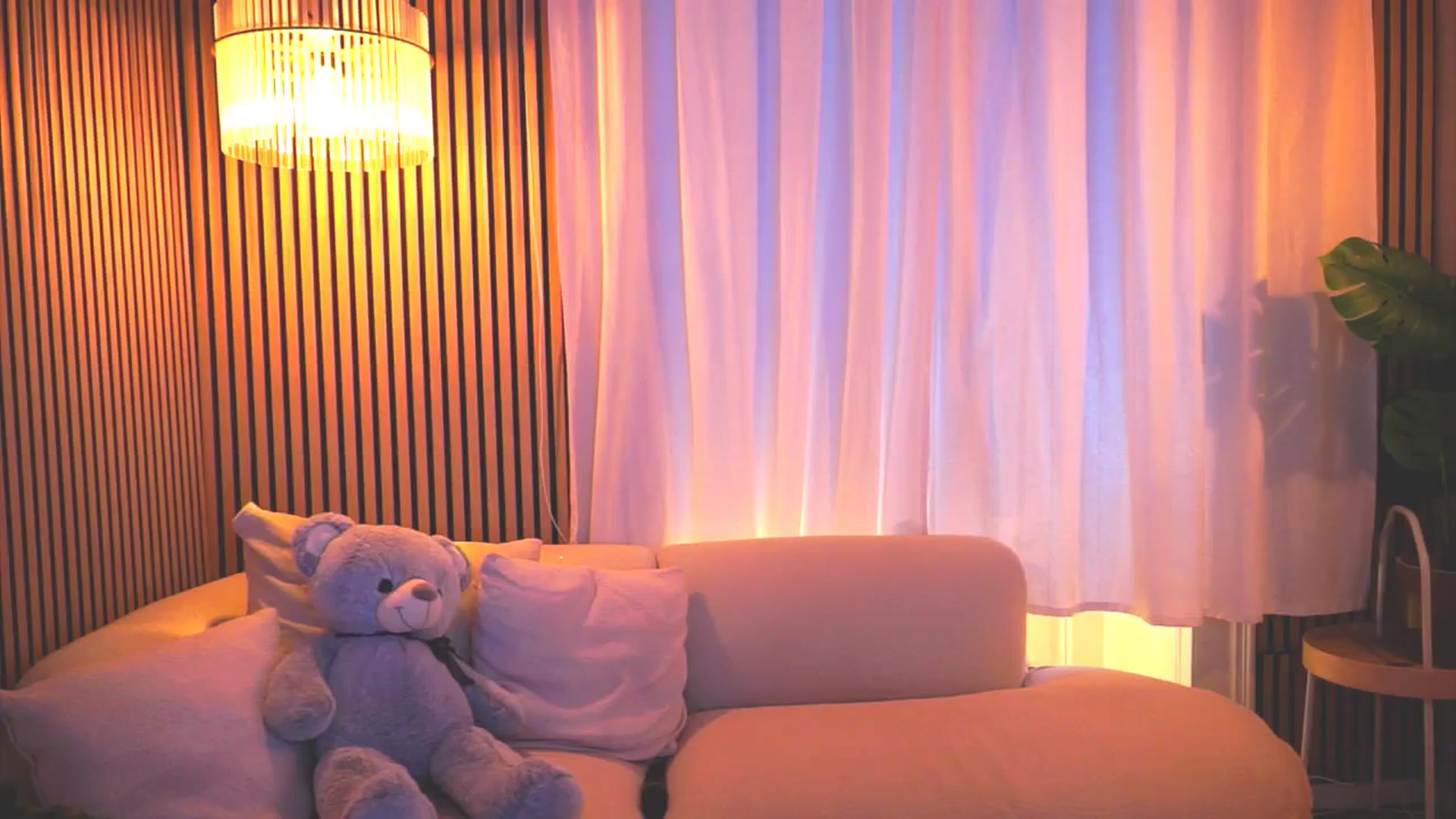 Gallery image thumbnail from Naomii18's myfreecams stream on, 04/10/2025, 15:43 image 9 of 20