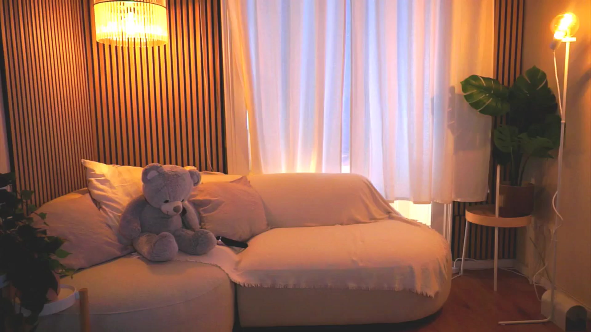 Gallery image thumbnail from Naomii18's myfreecams stream on, 04/11/2025, 14:19 image 10 of 20