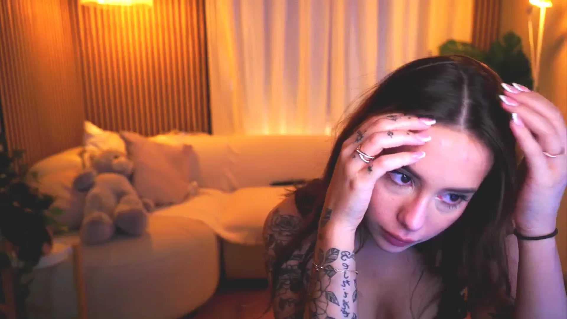 Gallery image thumbnail from Naomii18's myfreecams stream on, 04/11/2025, 17:08 image 19 of 20