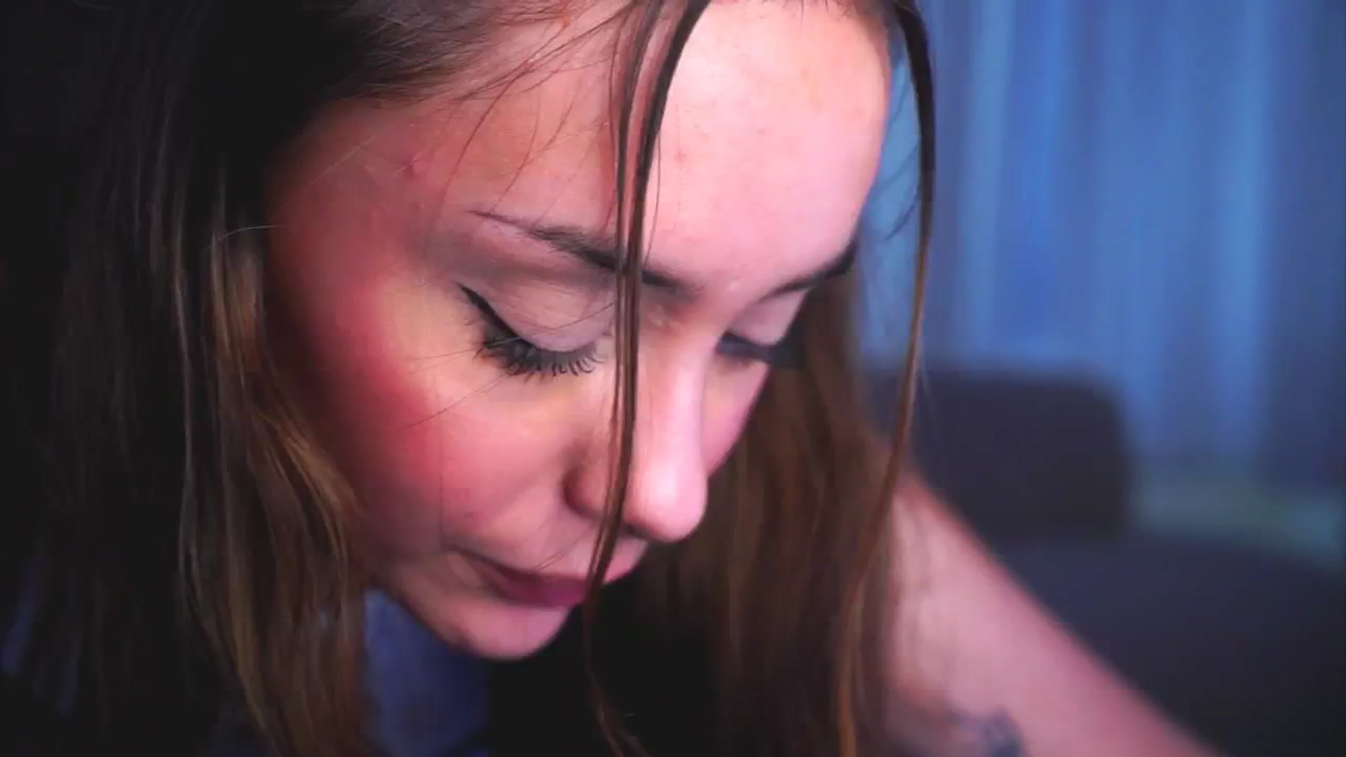 Gallery image thumbnail from Naomii18's myfreecams stream on, 04/19/2025, 13:08 image 1 of 20