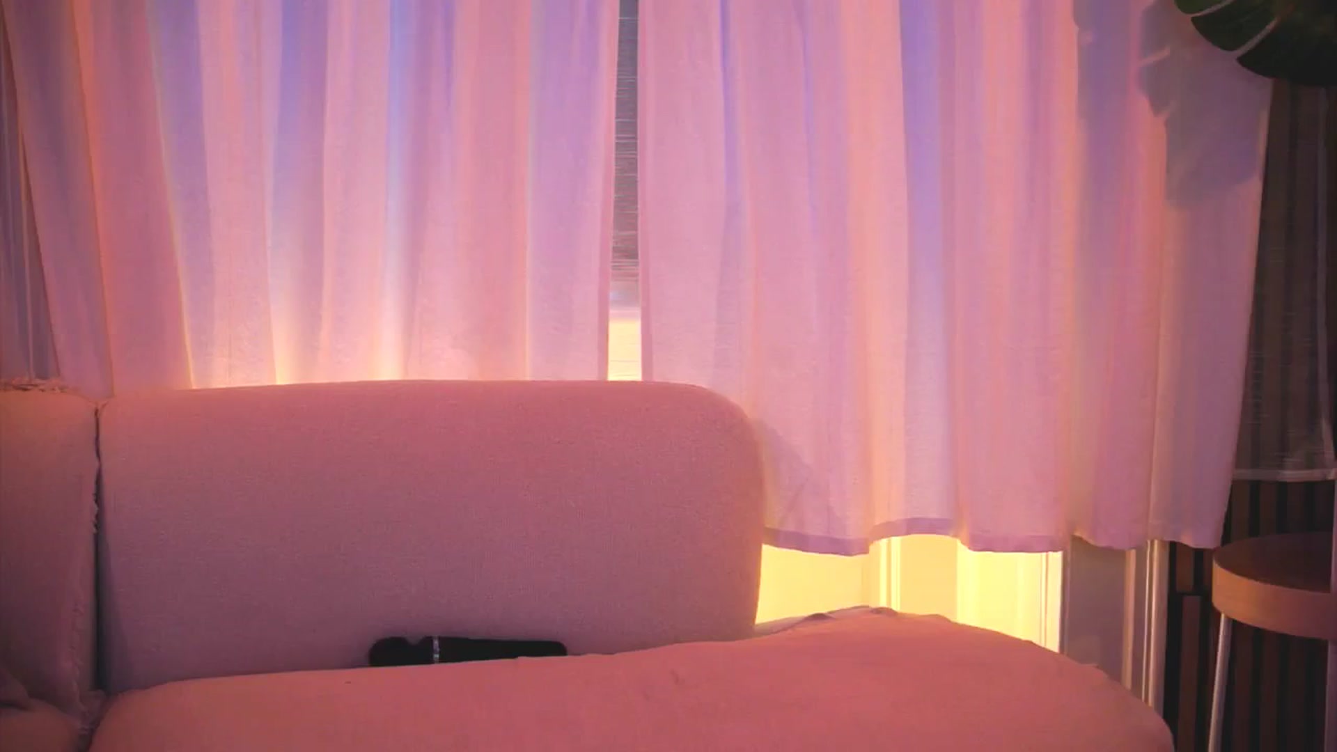 Gallery image thumbnail from Naomii18's myfreecams stream on, 04/26/2025, 06:24 image 15 of 20