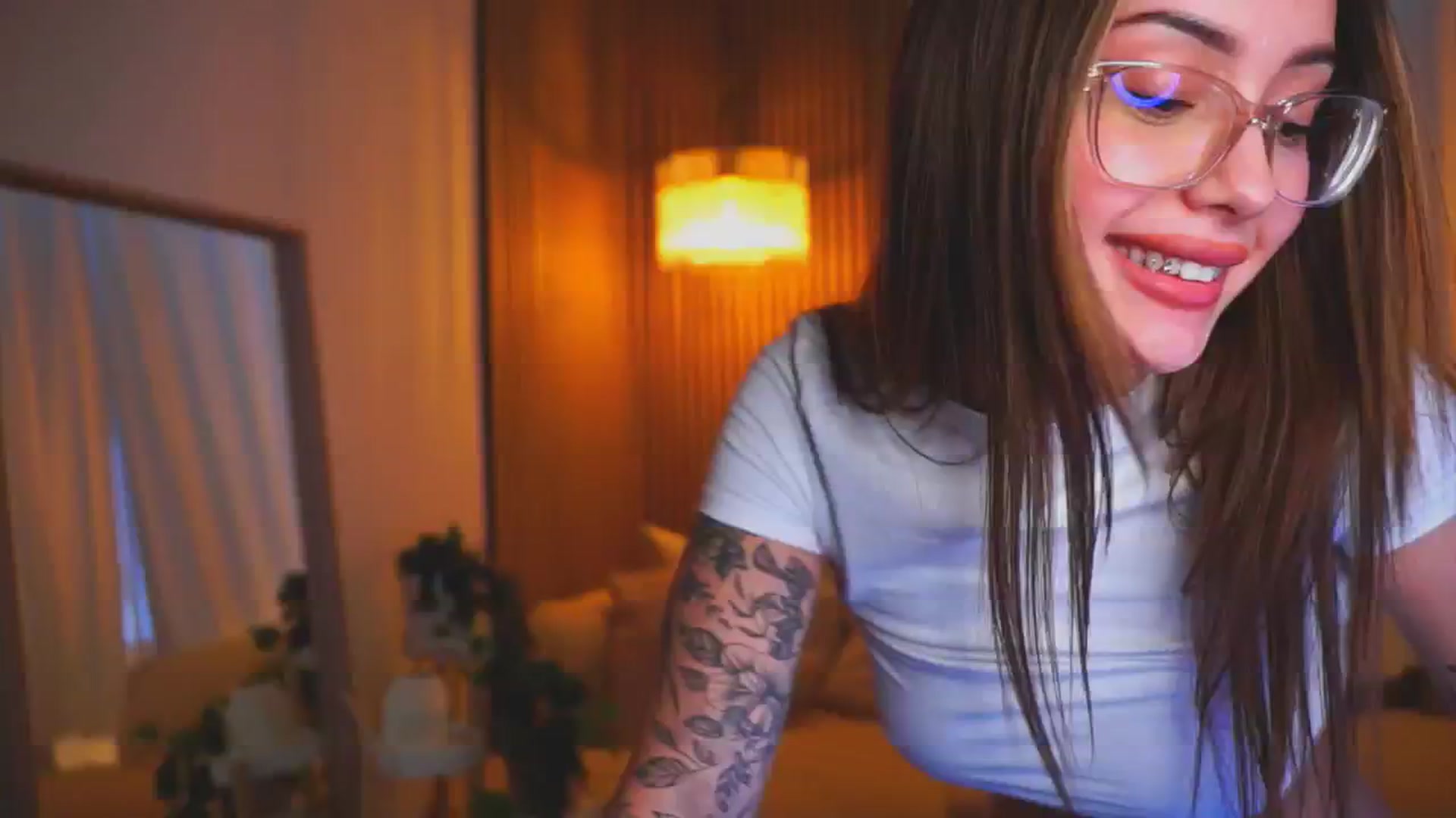 Gallery image thumbnail from Naomii18's myfreecams stream on, 05/08/2025, 15:04 image 10 of 20