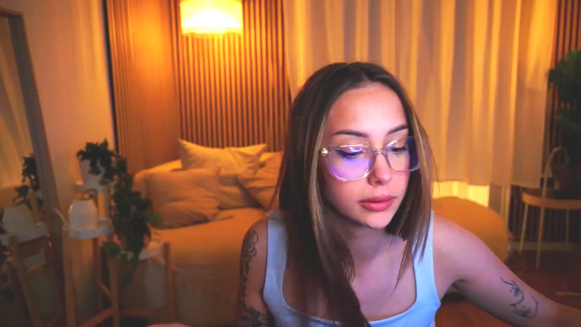 Gallery image thumbnail from Naomii18's myfreecams stream on, 05/11/2025, 19:12 image 18 of 20
