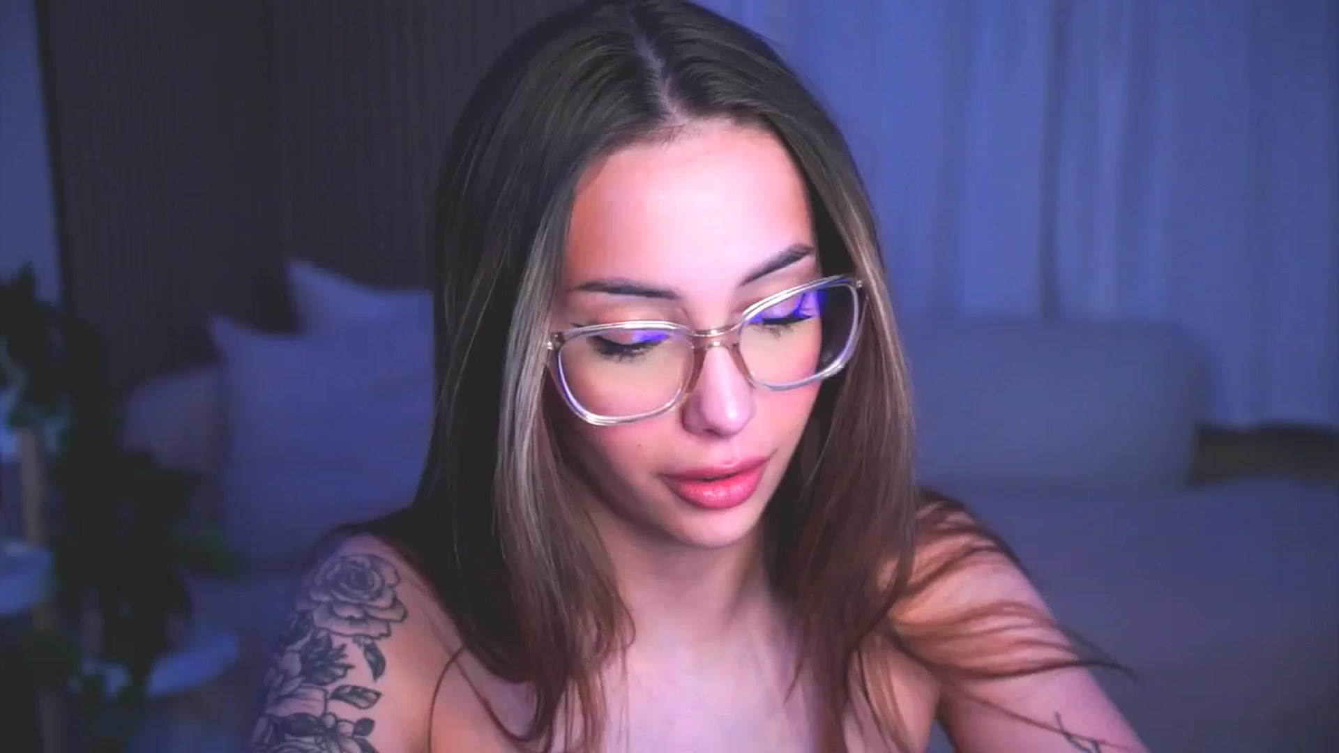 Gallery image thumbnail from Naomii18's myfreecams stream on, 05/11/2025, 20:30 image 4 of 20