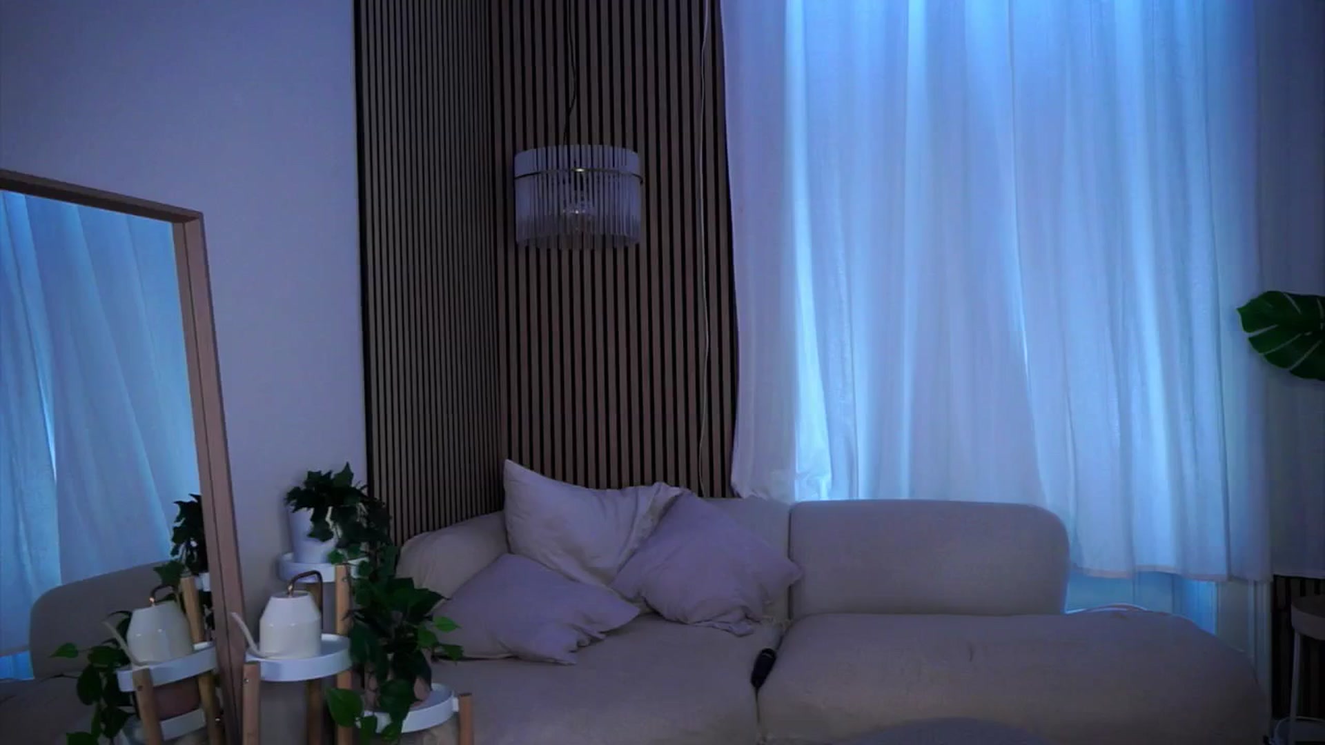 Gallery image thumbnail from Naomii18's myfreecams stream on, 05/13/2025, 15:02 image 16 of 20