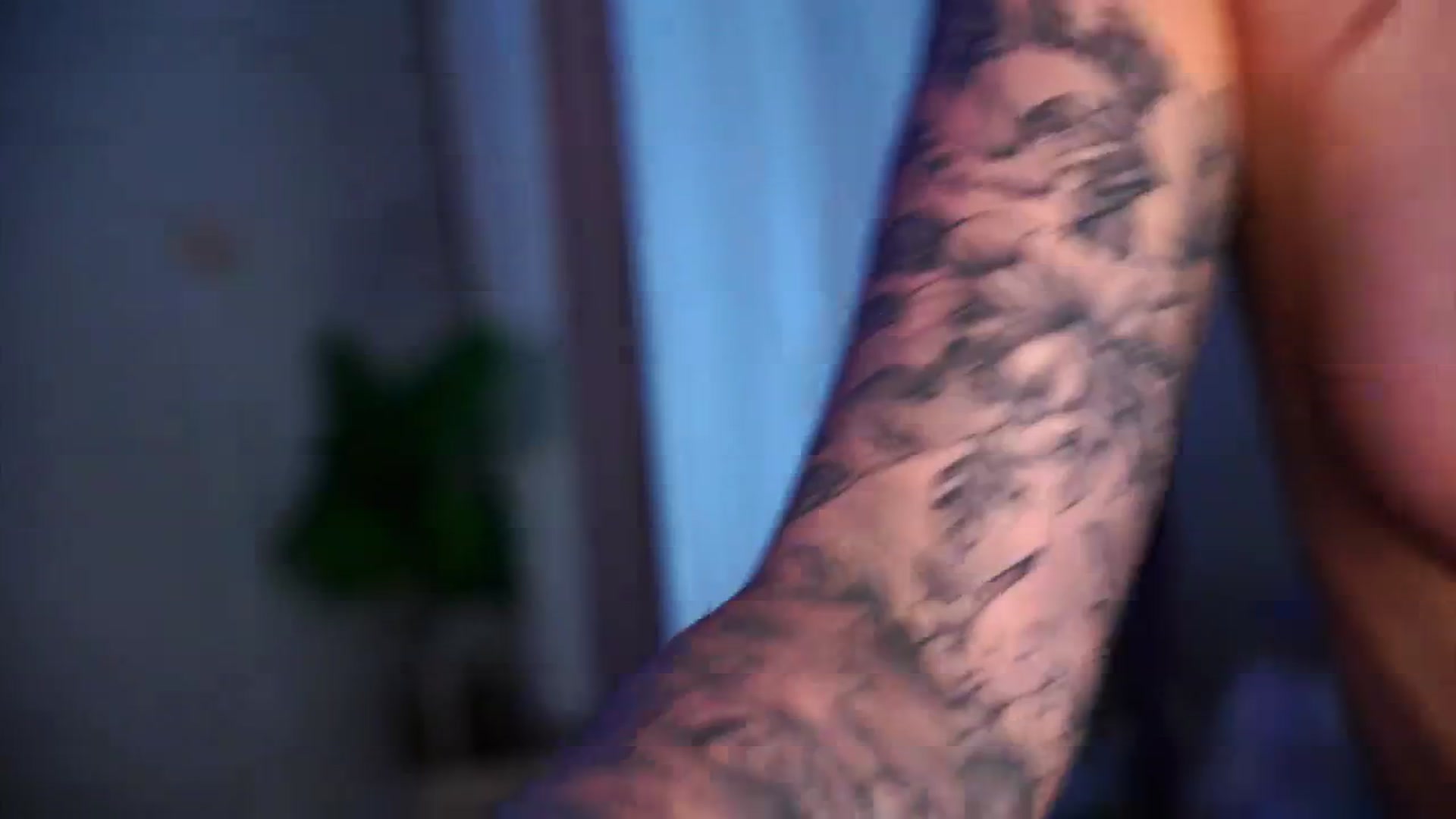 Gallery image thumbnail from Naomii18's myfreecams stream on, 05/13/2025, 15:02 image 11 of 20