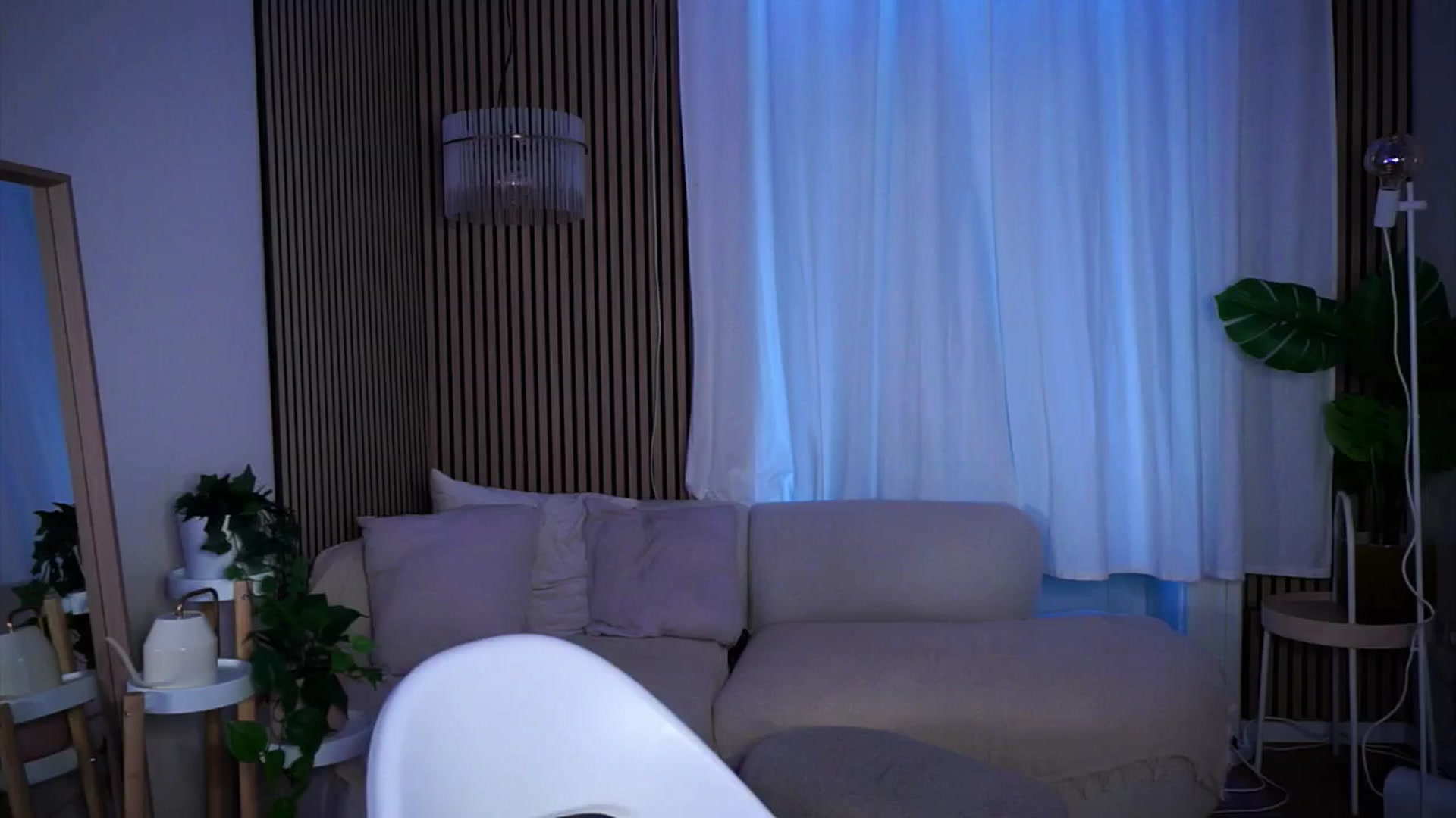 Gallery image thumbnail from Naomii18's myfreecams stream on, 05/13/2025, 17:56 image 4 of 20