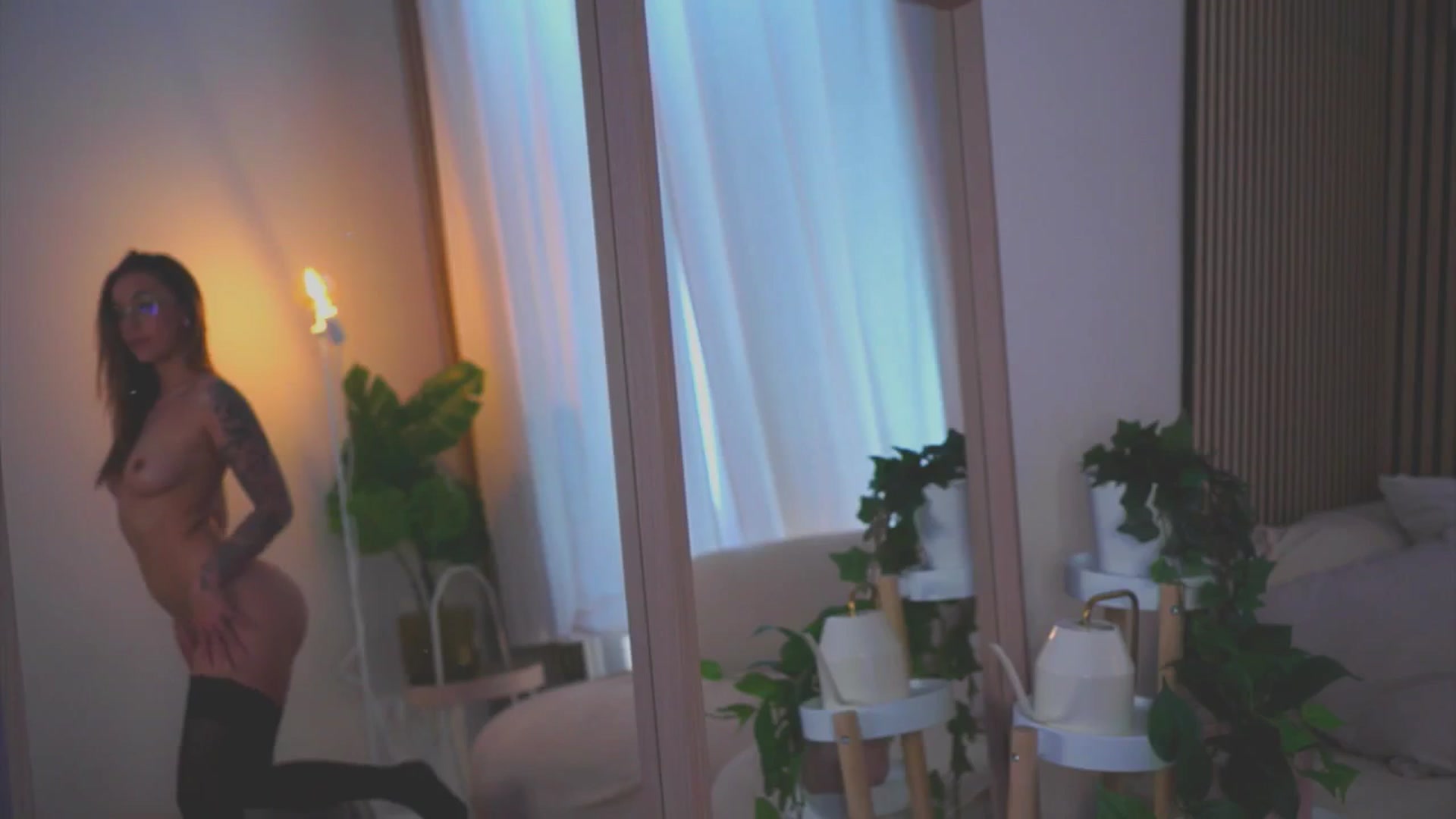 Gallery image thumbnail from Naomii18's myfreecams stream on, 05/15/2025, 11:54 image 12 of 20