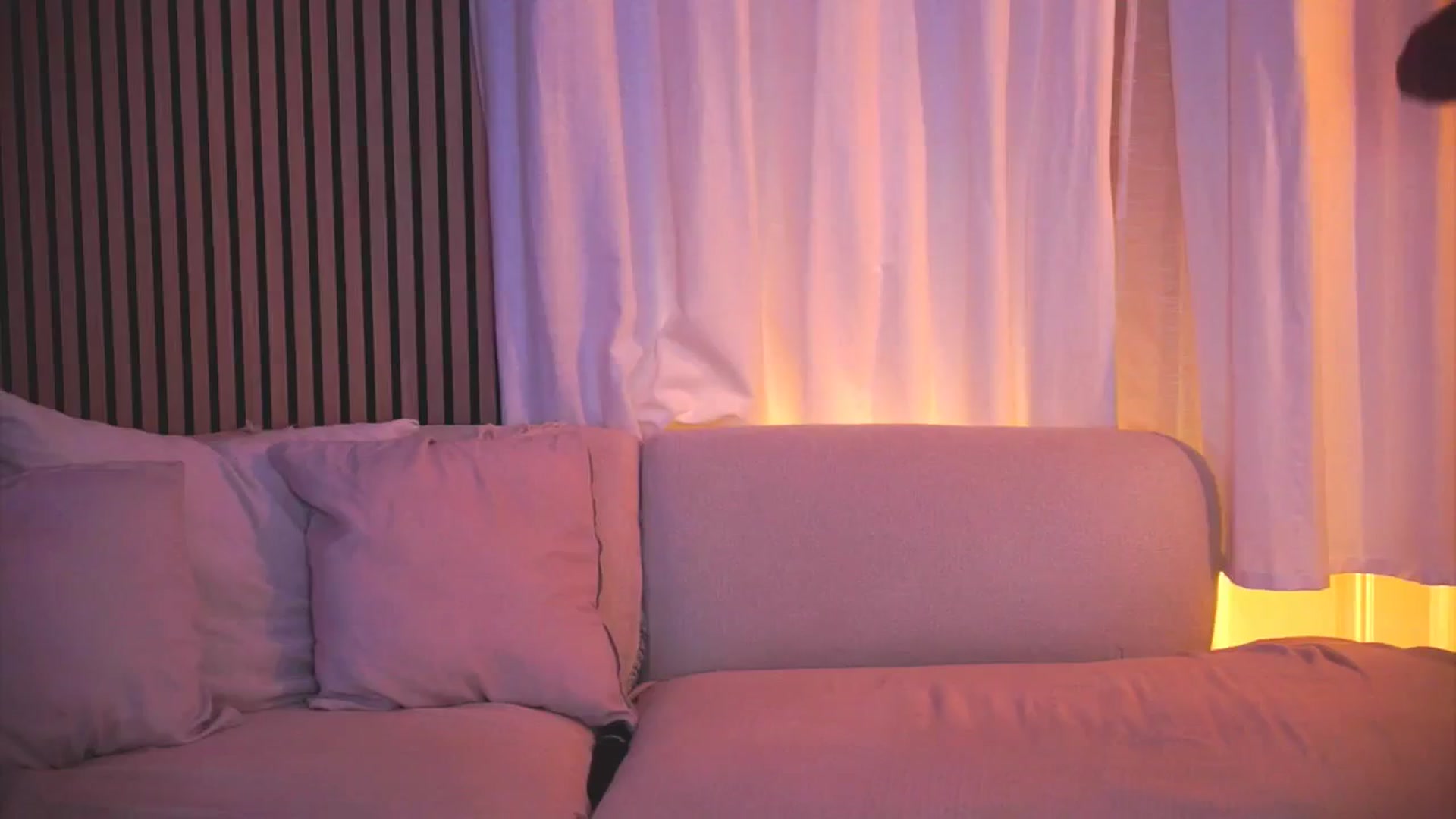 Gallery image thumbnail from Naomii18's myfreecams stream on, 05/18/2025, 18:49 image 17 of 20
