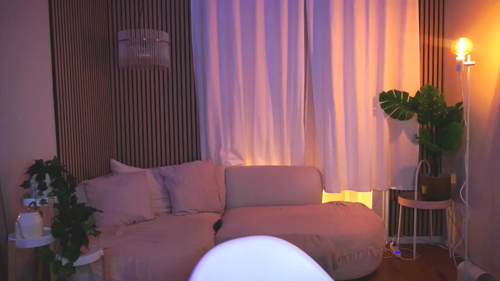 Gallery image thumbnail from Naomii18's myfreecams stream on, 05/18/2025, 18:49 image 1 of 20
