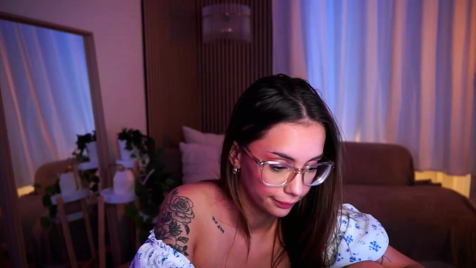Gallery image thumbnail from Naomii18's myfreecams stream on, 06/03/2025, 17:58 image 18 of 20