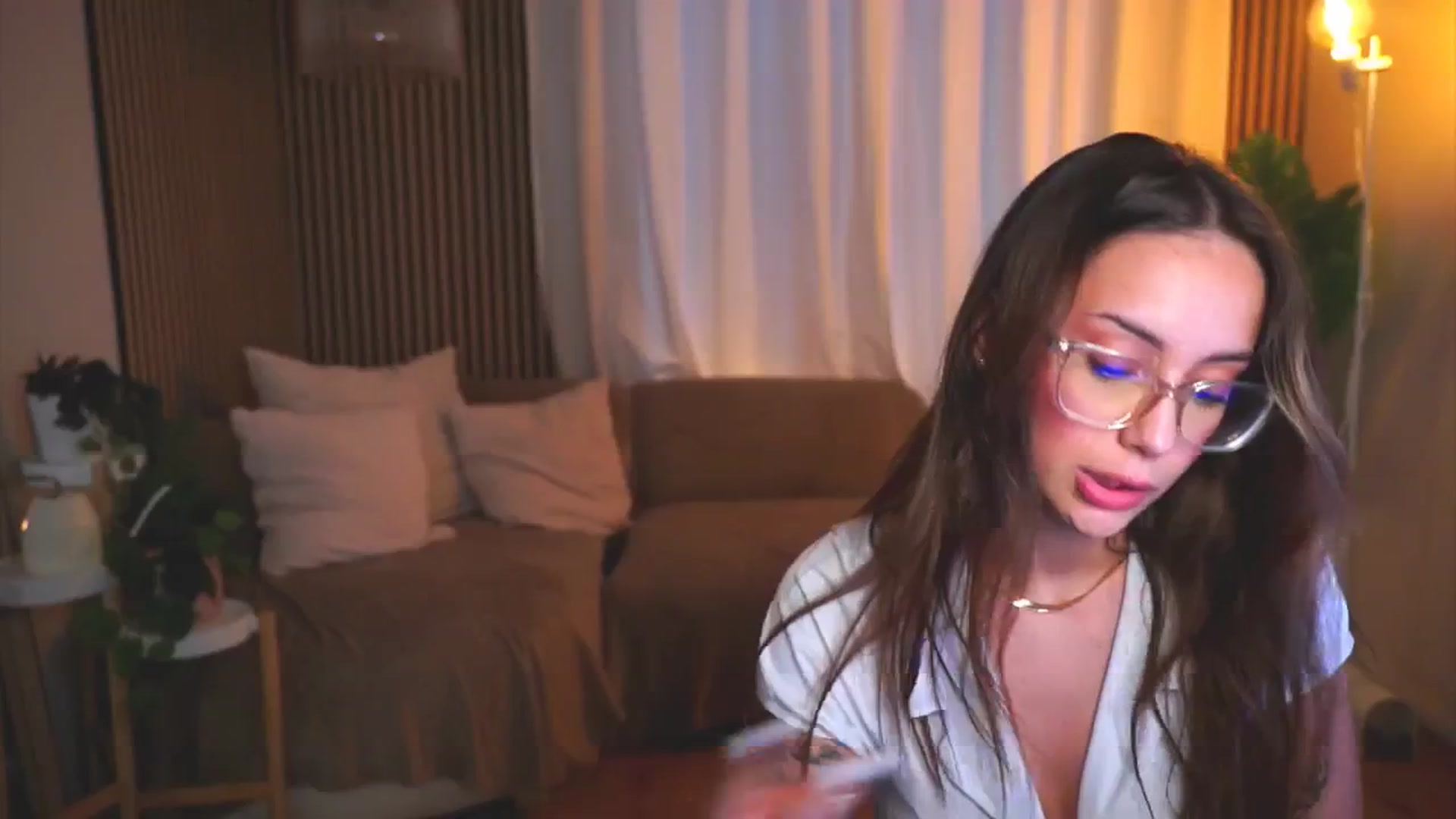 Gallery image thumbnail from Naomii18's myfreecams stream on, 06/05/2025, 17:15 image 20 of 20