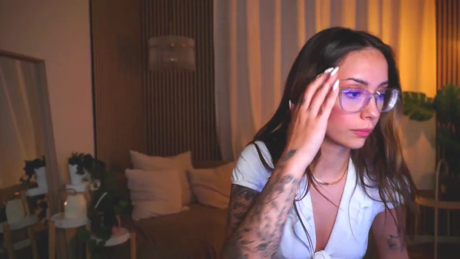 Gallery image thumbnail from Naomii18's myfreecams stream on, 06/05/2025, 18:56 image 2 of 20