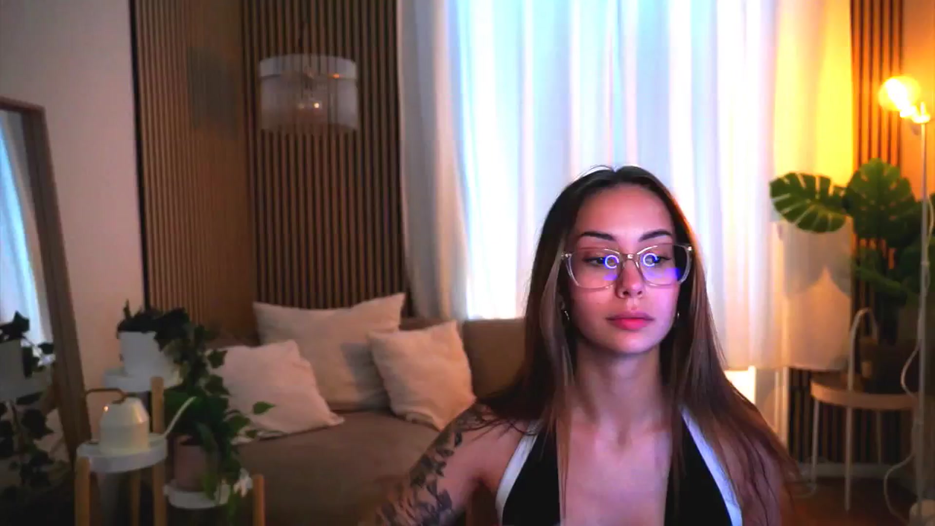 Gallery image thumbnail from Naomii18's myfreecams stream on, 06/12/2025, 14:19 image 2 of 20