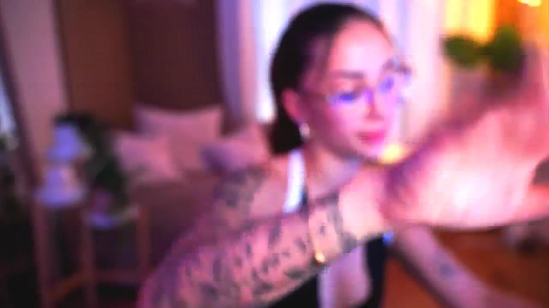 Gallery image thumbnail from Naomii18's myfreecams stream on, 06/12/2025, 16:04 image 18 of 20