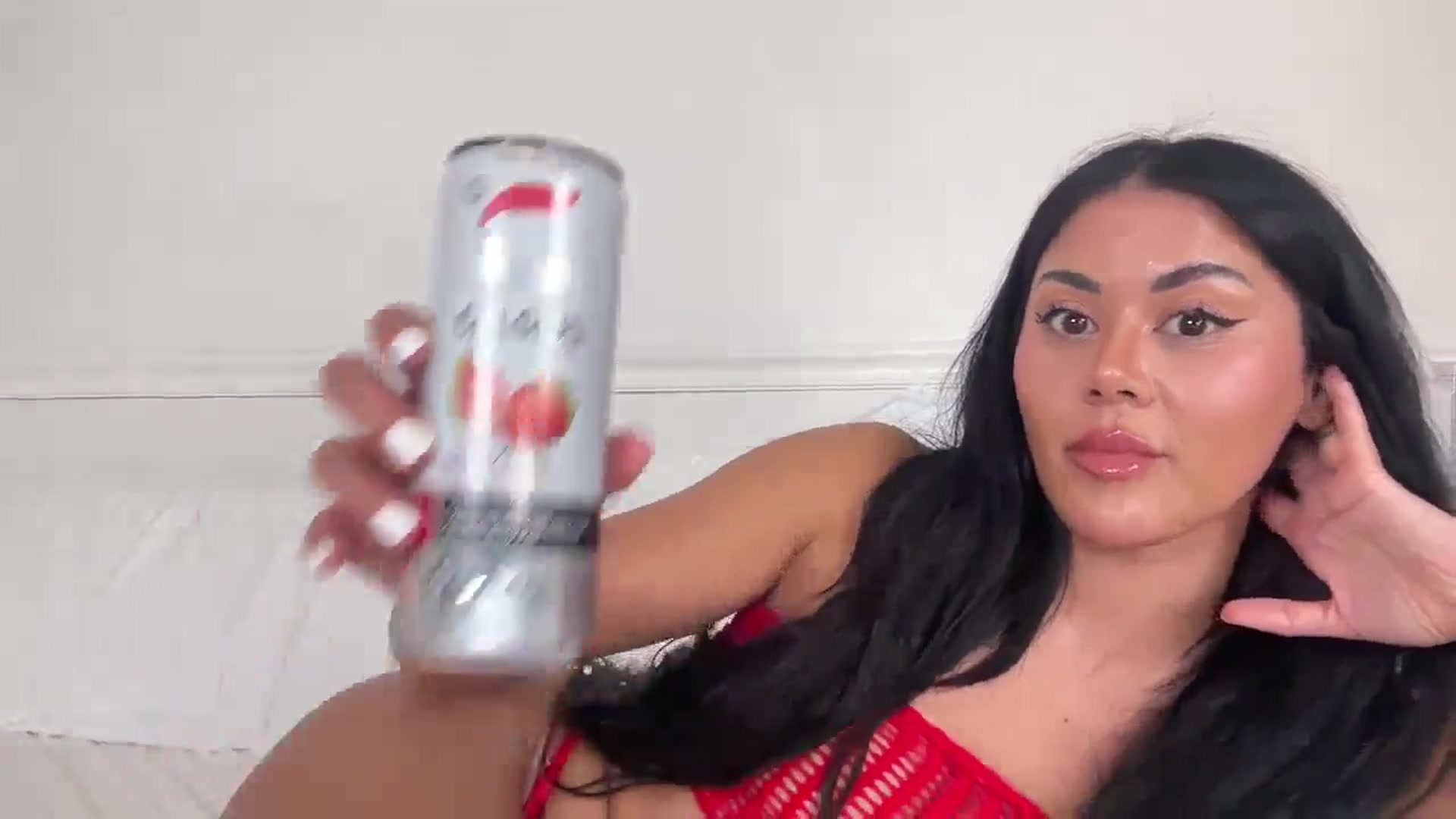 Gallery image thumbnail from Naomilynn's myfreecams stream on, 08/21/2024, 07:07 image 6 of 20