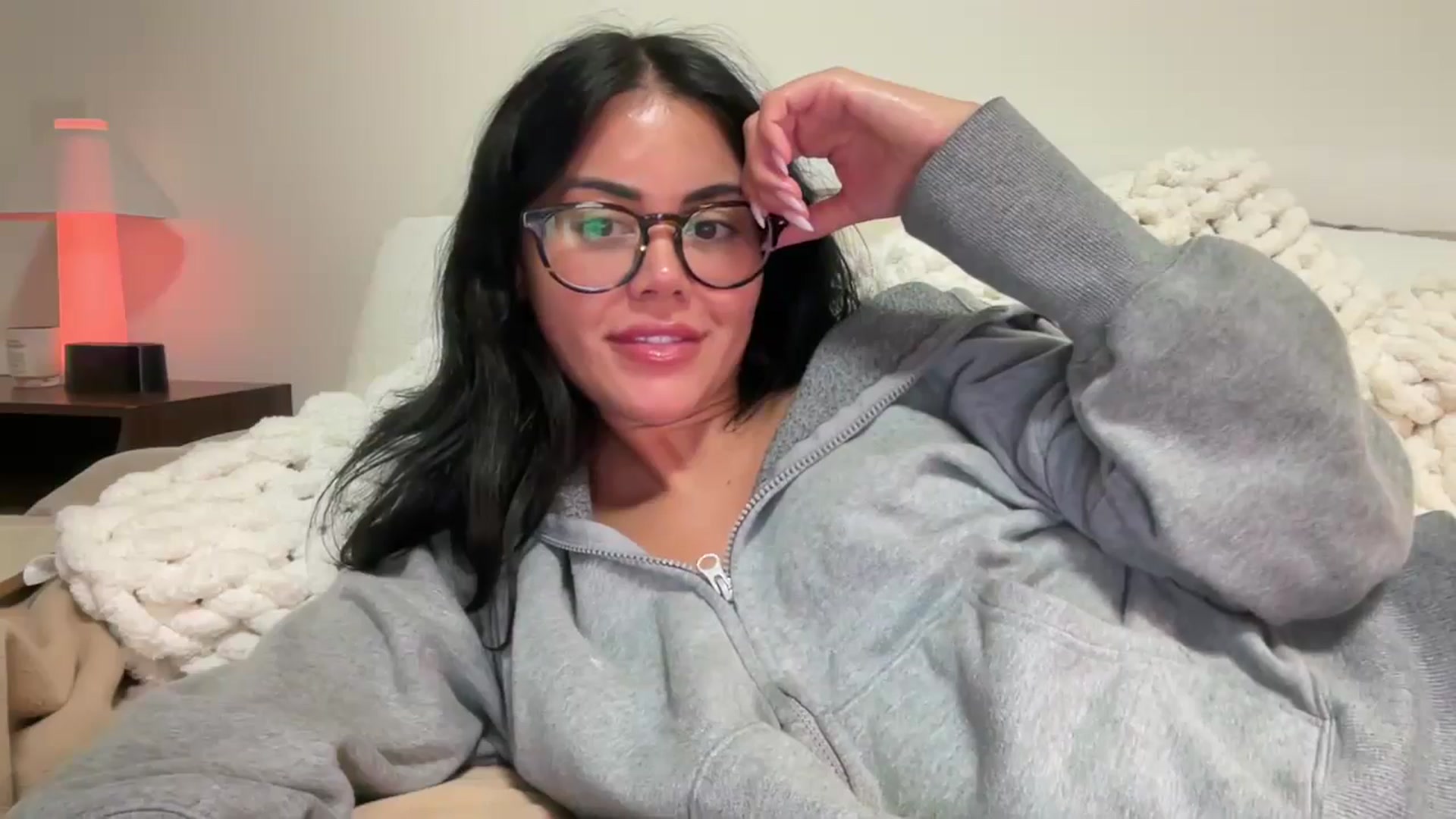 Gallery image thumbnail from Naomilynn's myfreecams stream on, 10/31/2024, 06:49 image 11 of 20