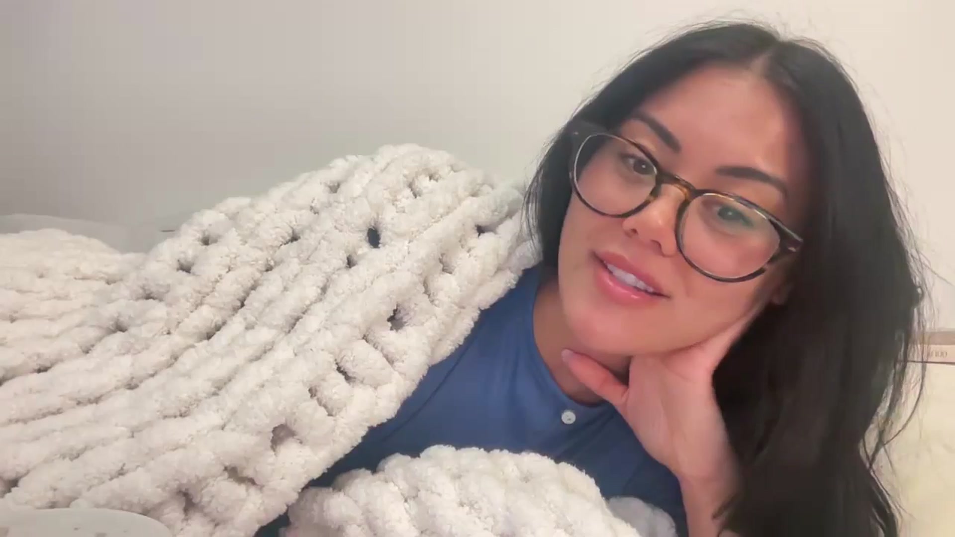 Gallery image thumbnail from Naomilynn's myfreecams stream on, 11/12/2024, 06:48 image 14 of 20