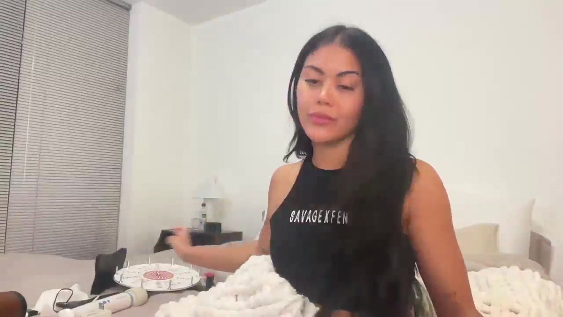 Gallery image thumbnail from Naomilynn's myfreecams stream on, 11/14/2024, 05:58 image 19 of 20