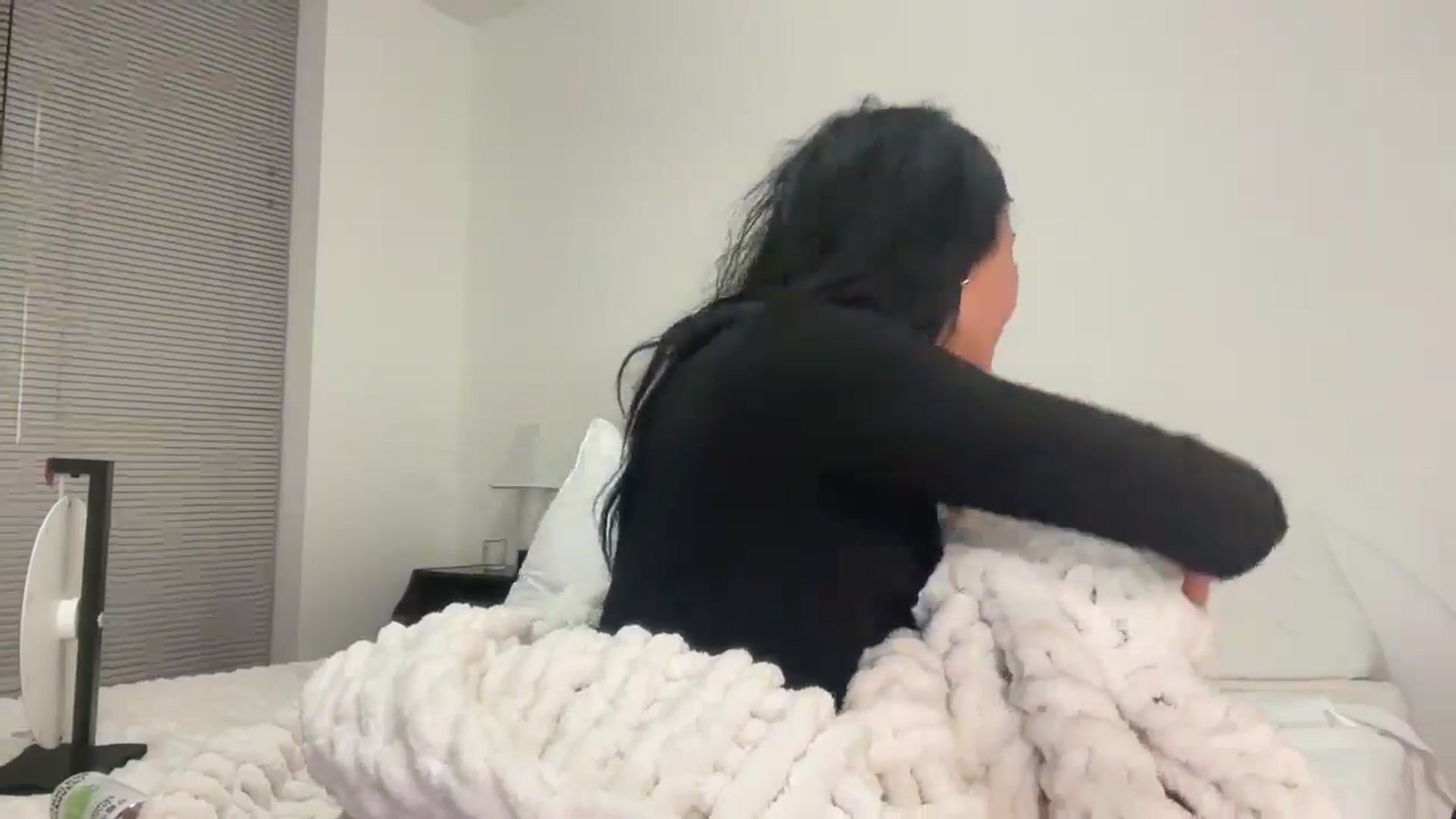 Gallery image thumbnail from Naomilynn's myfreecams stream on, 11/18/2024, 04:10 image 20 of 20