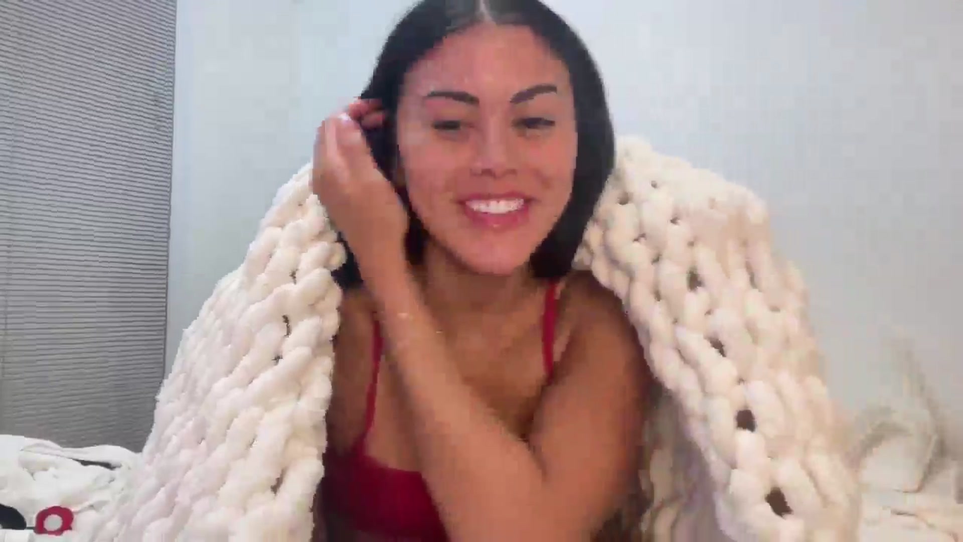 Gallery image thumbnail from Naomilynn's myfreecams stream on, 11/19/2024, 05:34 image 13 of 20
