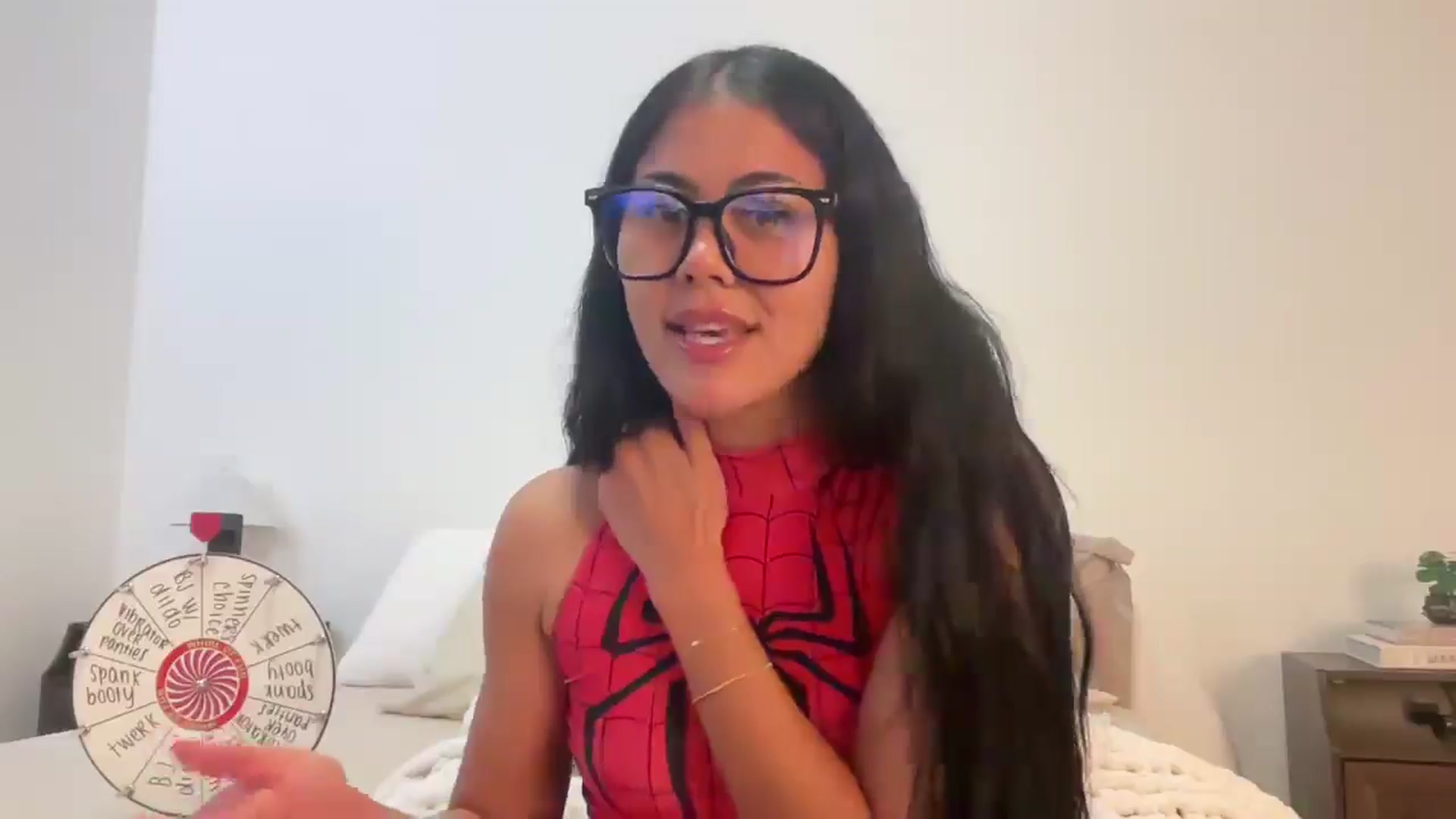 Gallery image thumbnail from Naomilynn's myfreecams stream on, 11/22/2024, 05:10 image 19 of 20