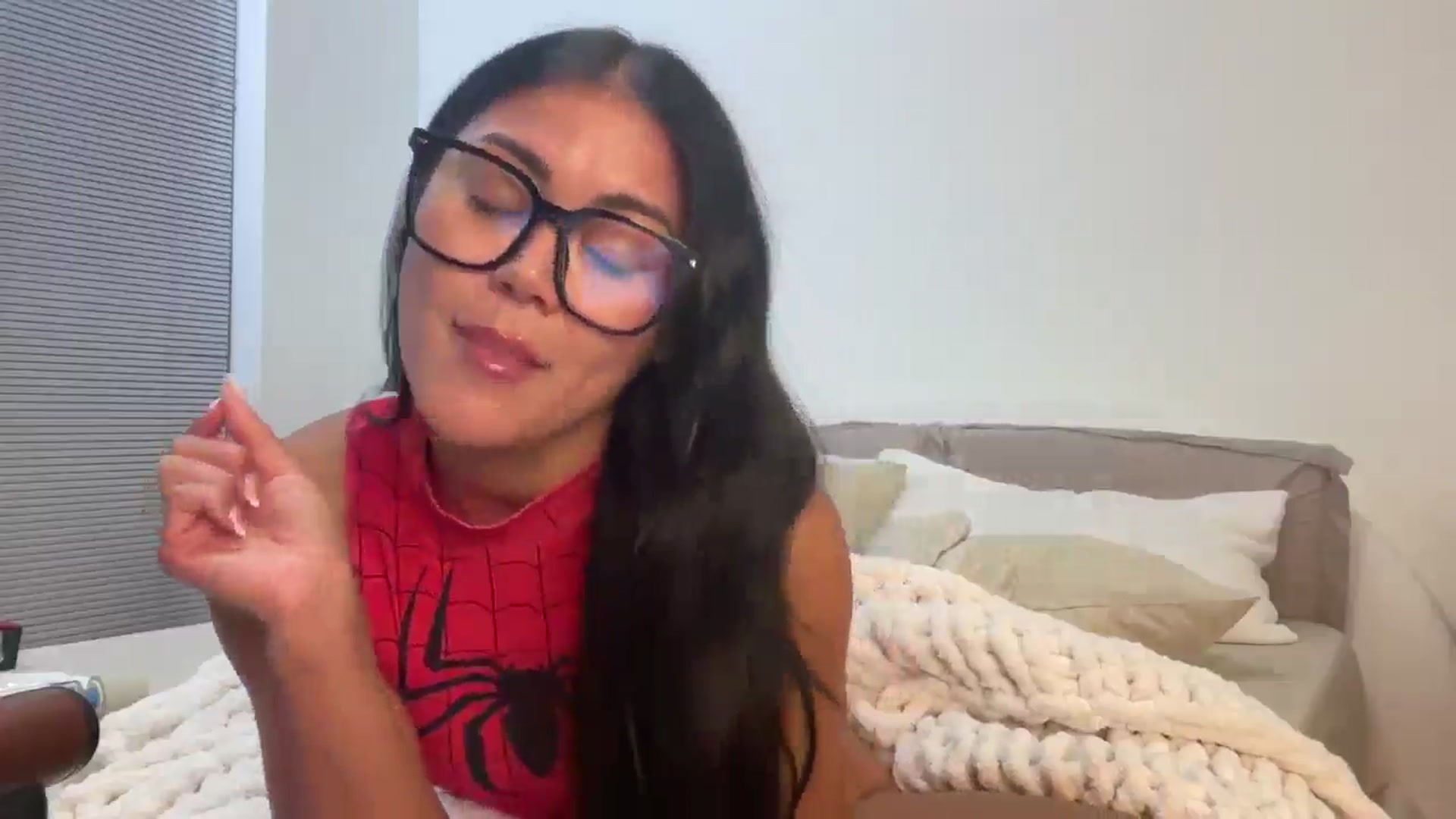 Gallery image thumbnail from Naomilynn's myfreecams stream on, 11/22/2024, 05:10 image 2 of 20