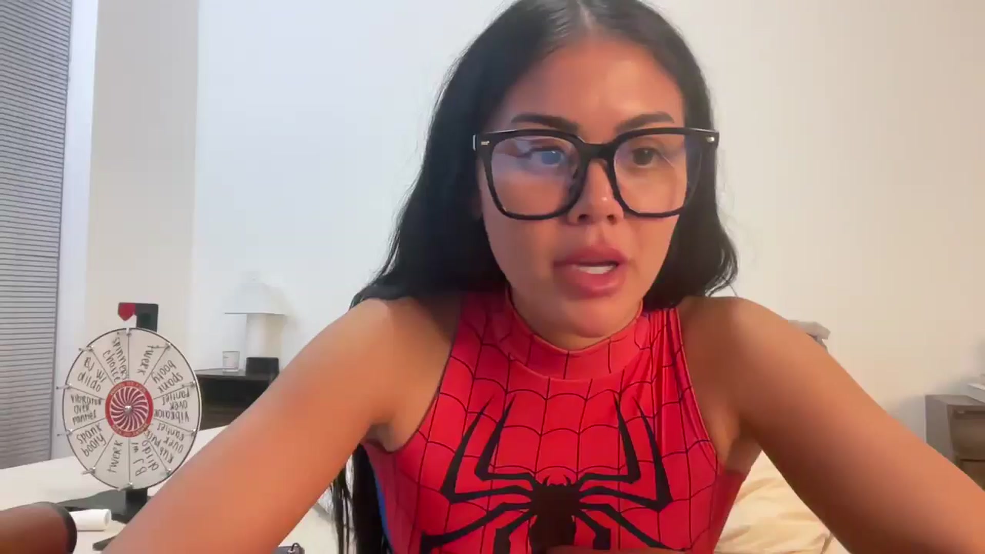 Gallery image thumbnail from Naomilynn's myfreecams stream on, 11/22/2024, 08:22 image 13 of 20