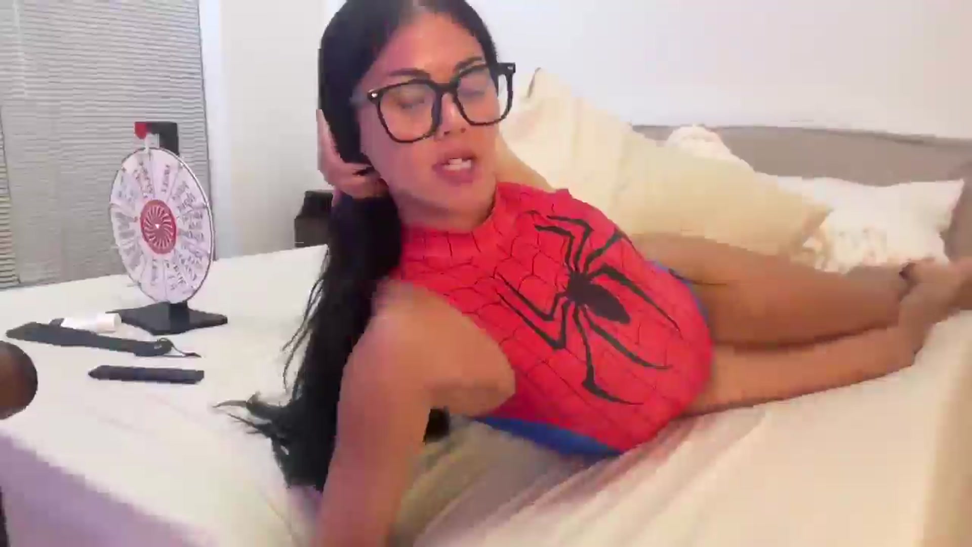 Gallery image thumbnail from Naomilynn's myfreecams stream on, 11/22/2024, 08:22 image 17 of 20