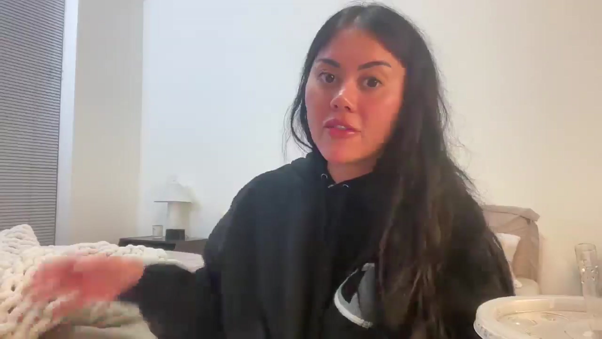 Gallery image thumbnail from Naomilynn's myfreecams stream on, 11/24/2024, 08:32 image 14 of 20