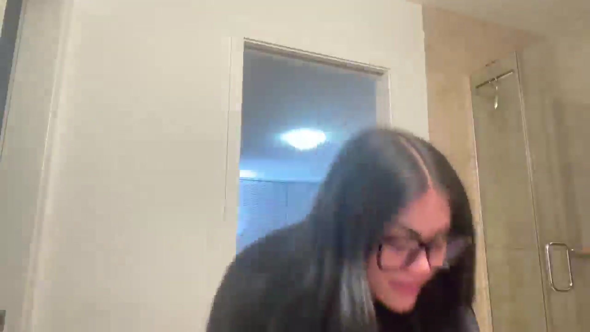 Gallery image thumbnail from Naomilynn's myfreecams stream on, 11/27/2024, 07:30 image 20 of 20