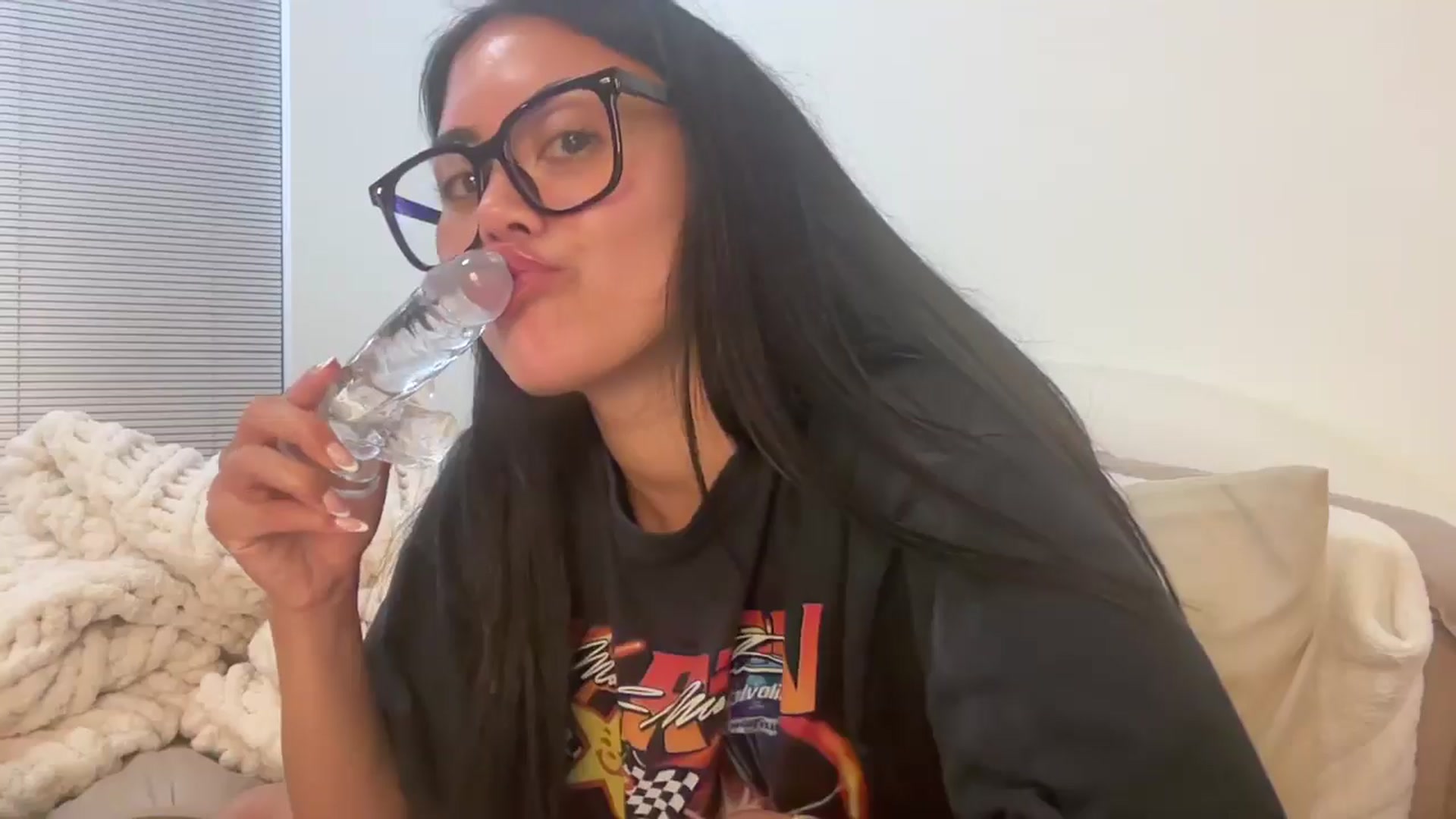 Gallery image thumbnail from Naomilynn's myfreecams stream on, 11/27/2024, 08:56 image 13 of 20