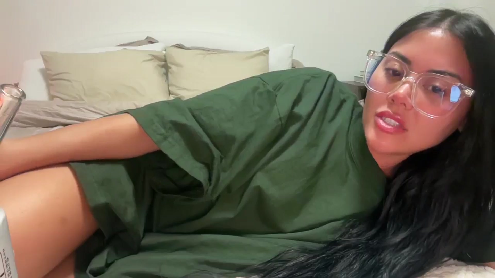 Gallery image thumbnail from Naomilynn's myfreecams stream on, 12/07/2024, 03:42 image 19 of 20