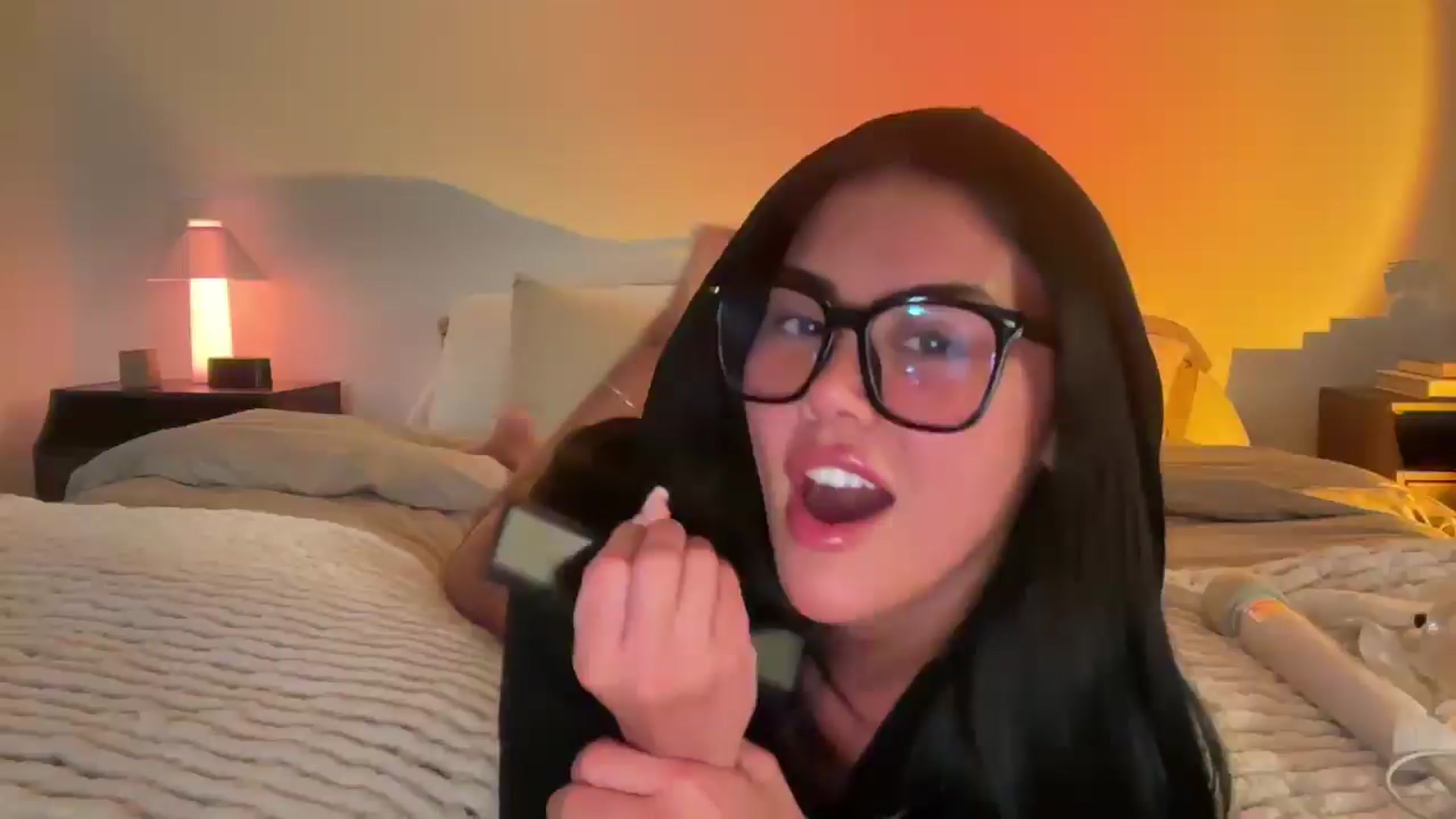 Gallery image thumbnail from Naomilynn's myfreecams stream on, 12/09/2024, 07:05 image 3 of 20