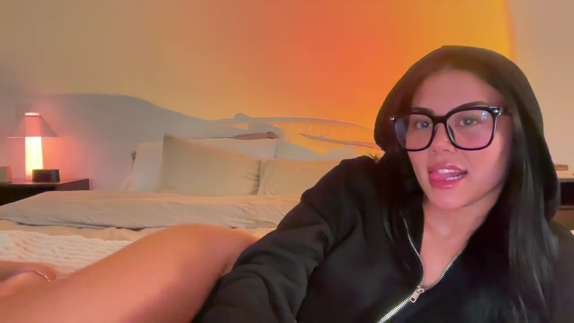 Gallery image thumbnail from Naomilynn's myfreecams stream on, 12/09/2024, 07:05 image 2 of 20